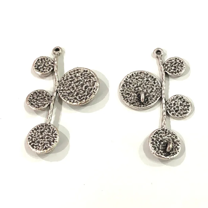 Antique Silver Plated Leaf Pendants With Three Loops Peppy Beads Rings
