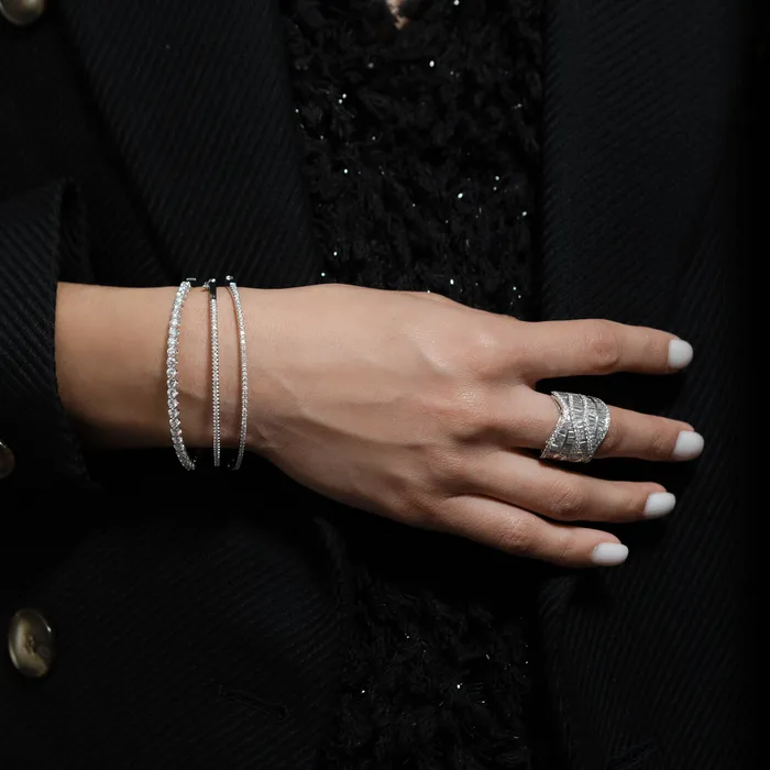 Bracelets RACHEL LYNN CHICAGO 18 Karat White Gold 45cts Diamond Hinge Bracelet