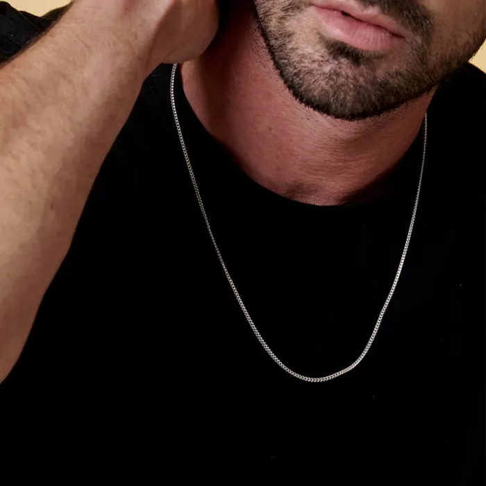 Cadena Cuban Link 2mm Gold Shield Necklaces