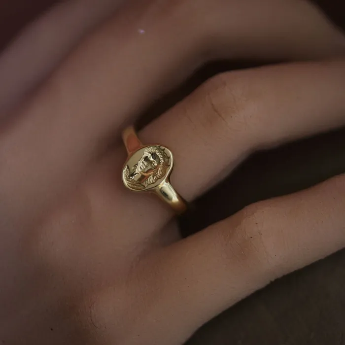 COMMON ERA Rings Boudica Solid Gold Signet Ring