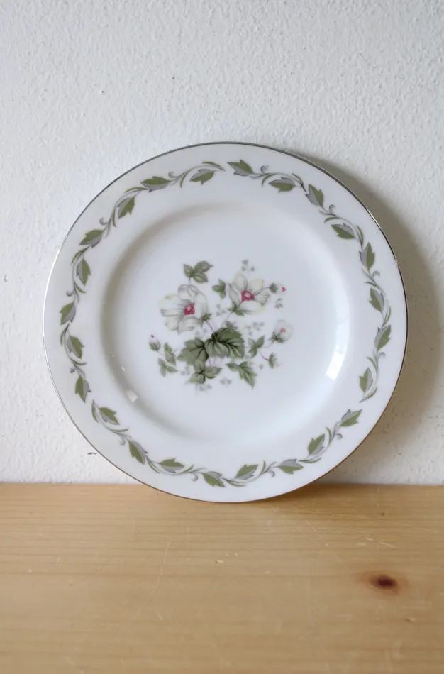 Earrings Flair Flair Fine China Japan Irene 4149 Dessert Plate 6