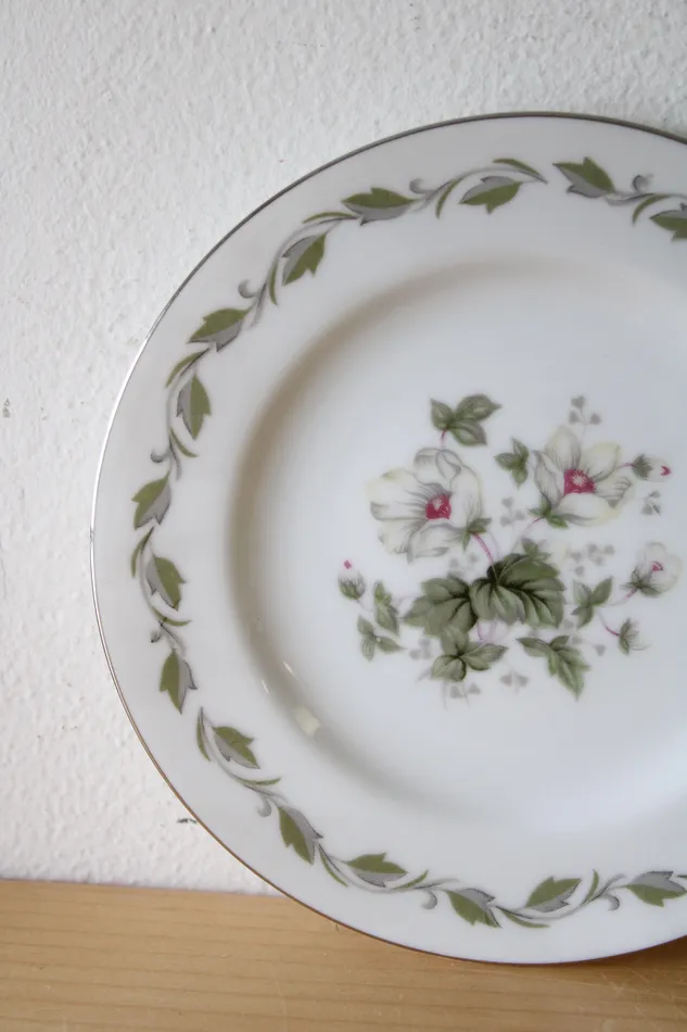 Earrings Flair Flair Fine China Japan Irene 4149 Dessert Plate 6