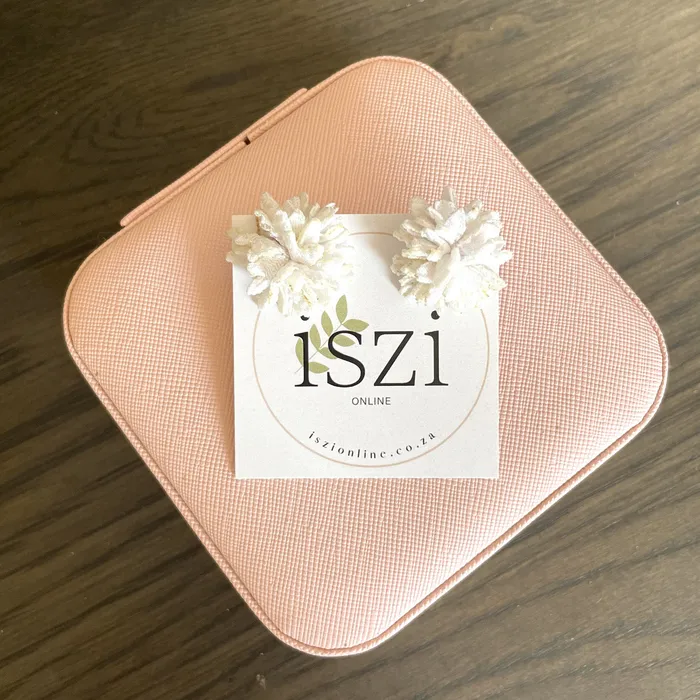 Earrings ISZI Fabric Flower Stud Earrings