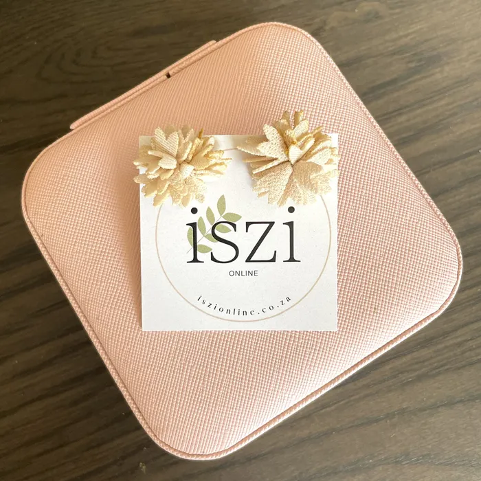 Earrings ISZI Fabric Flower Stud Earrings