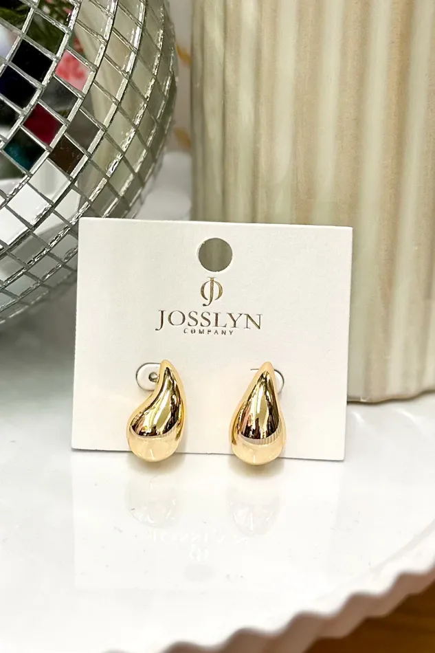 Earrings JOSSLYN by Wall to Wall Graceful Lightweight Teardrop Earrings Gold