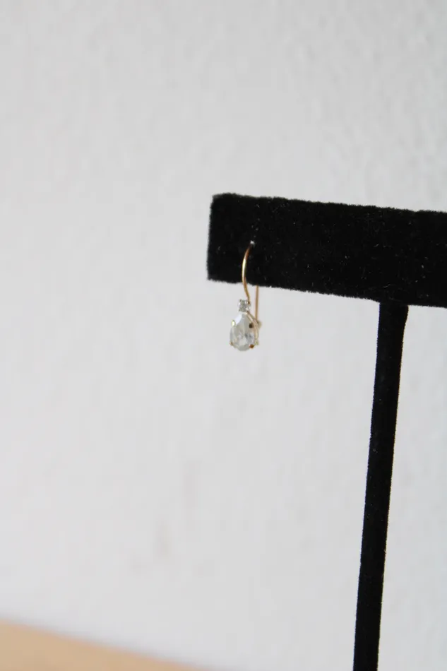 Earrings Jubilee Thrift Yellow 10K Gold Teardrop Earrings
