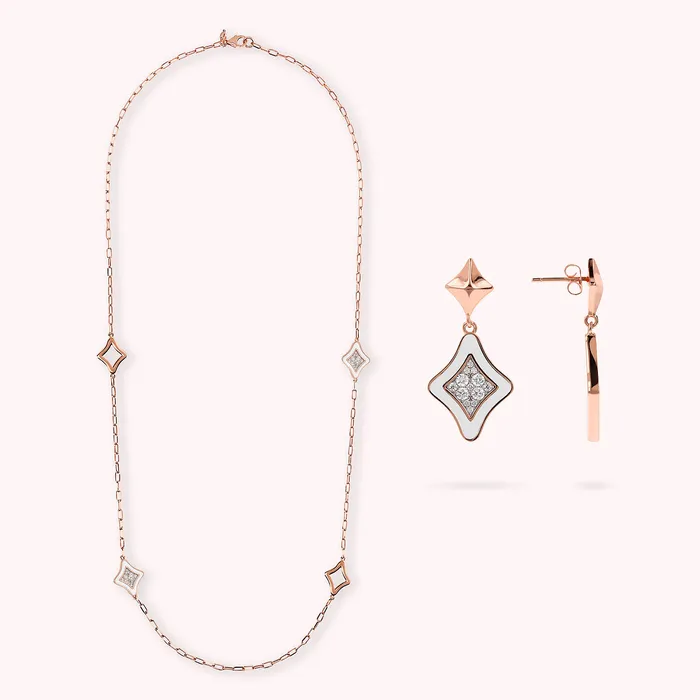 Earrings Set Collana Lunga e Orecchini Pendenti toile Smaltati Bianchi con Cubic Zirconia Bronzallure Earrings Set Collana Lunga e Orecchini Pendenti toile Smaltati Bianchi con Cubic Zirconia Bronzallure