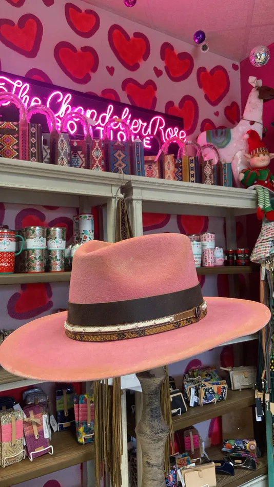 HATTERS OF AMERICA Earrings CORRAL REBEL FELT HAT PINK