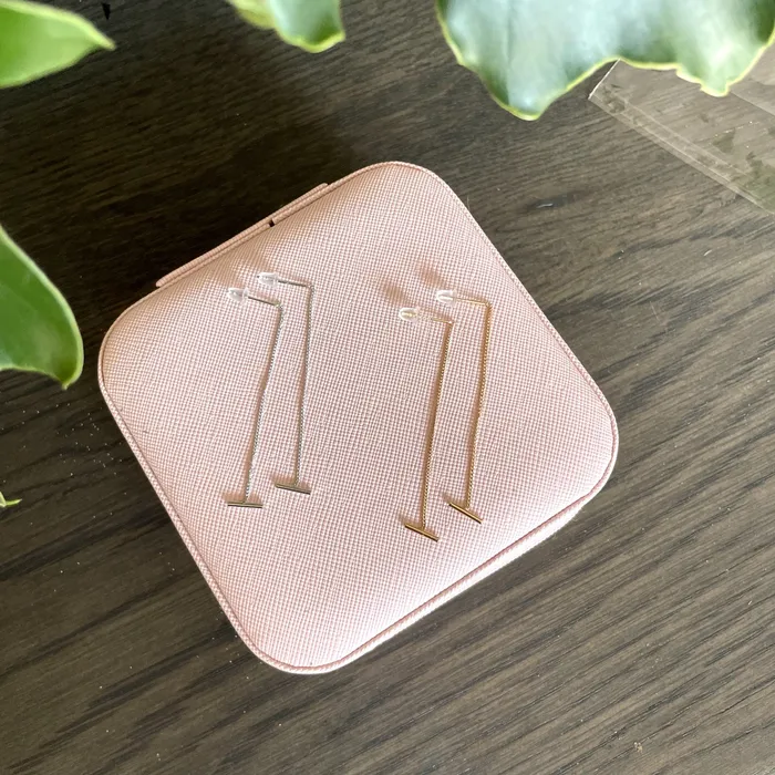 ISZI Earrings Minimalist Thread Earrings