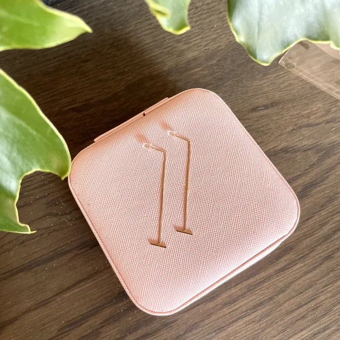 ISZI Earrings Minimalist Thread Earrings
