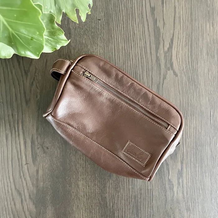 Jonty Leather Vanity Bag LUUKS Earrings