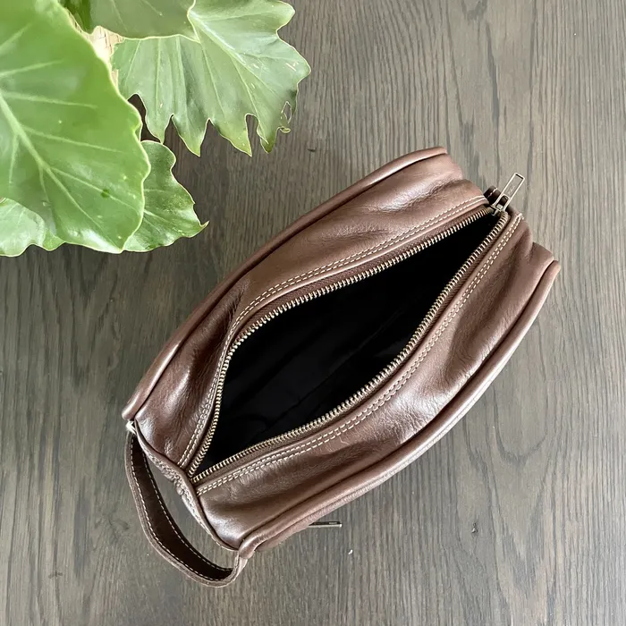 Jonty Leather Vanity Bag LUUKS Earrings