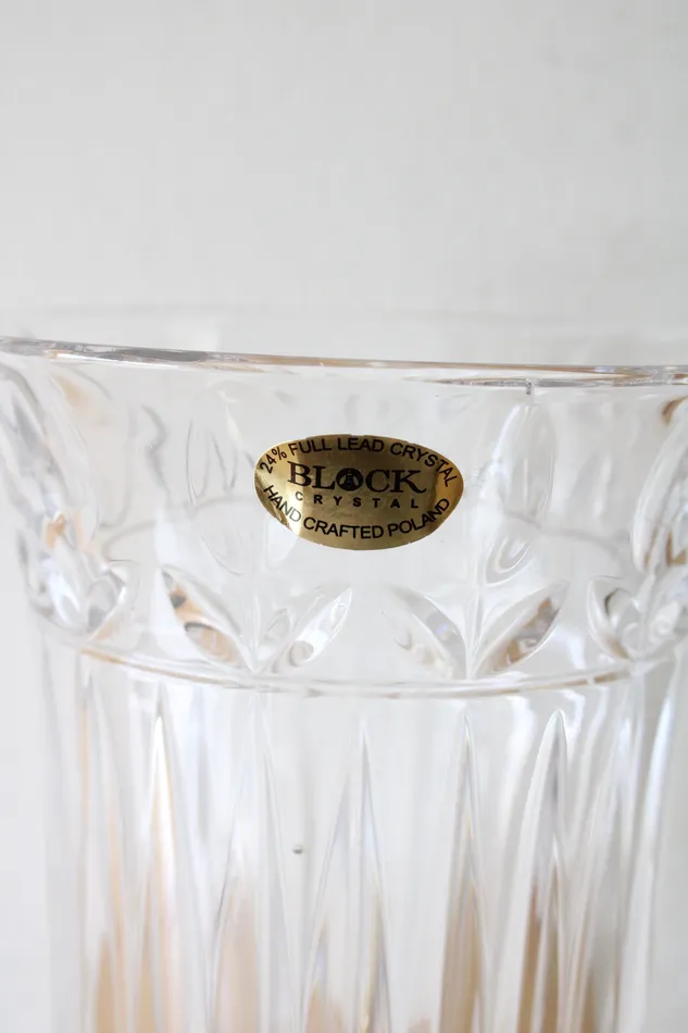 Jubilee Thrift Necklaces Hand Crafted 24 Full Lead Crystal Clear Glass Tulip Garden Vase