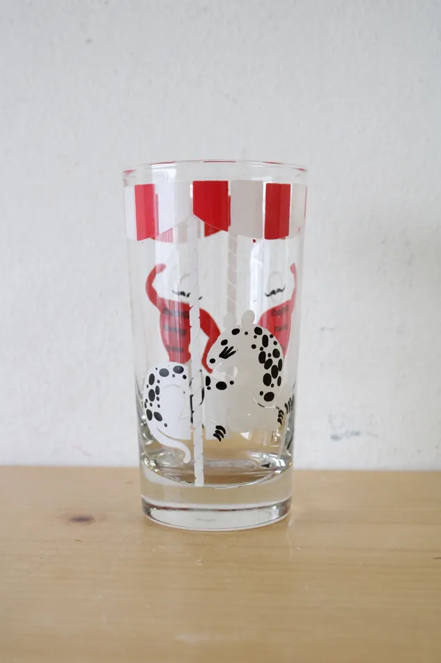 Jubilee Thrift Rings Vintage Red White Circus Themed Glass