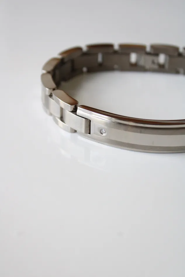 Jubilee Thrift Stainless Steel Diamond Mens Silver Bracelet Bracelets