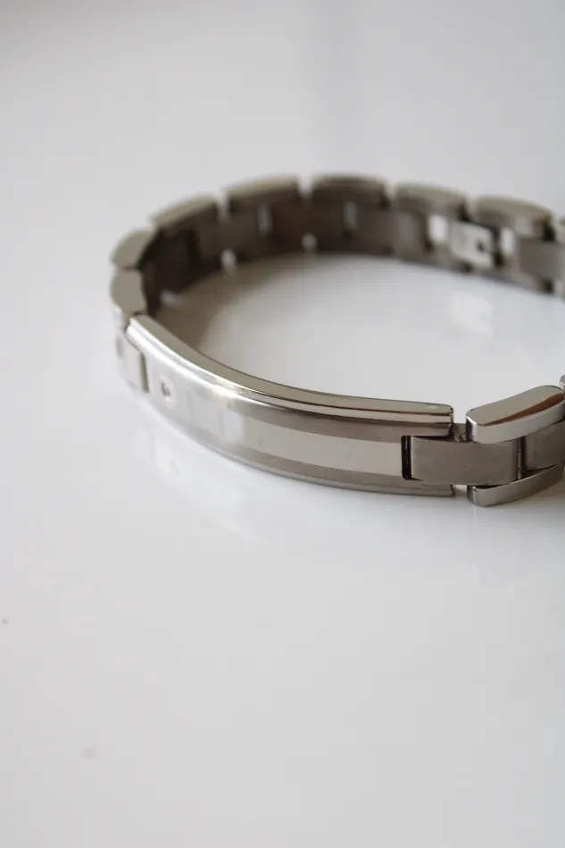 Jubilee Thrift Stainless Steel Diamond Mens Silver Bracelet Bracelets