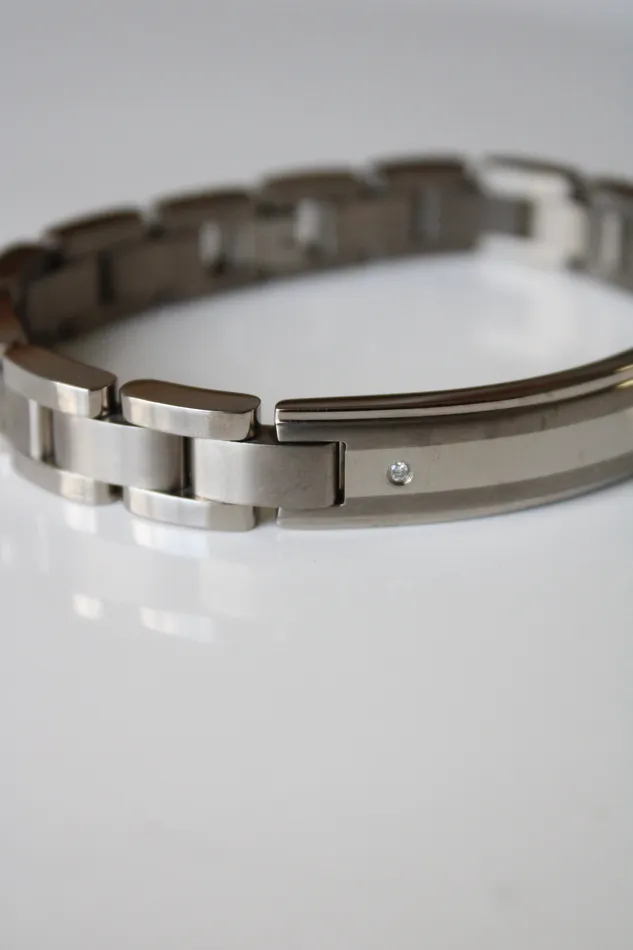 Jubilee Thrift Stainless Steel Diamond Mens Silver Bracelet Bracelets