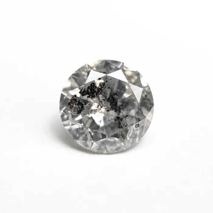 Misfit Diamonds Rings 203ct 803x800x487mm Round Brilliant 2188202