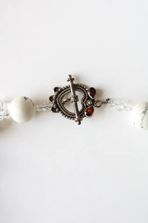 Necklaces Jubilee Thrift White Lettering Beaded Heart Pendant Chunky Necklace