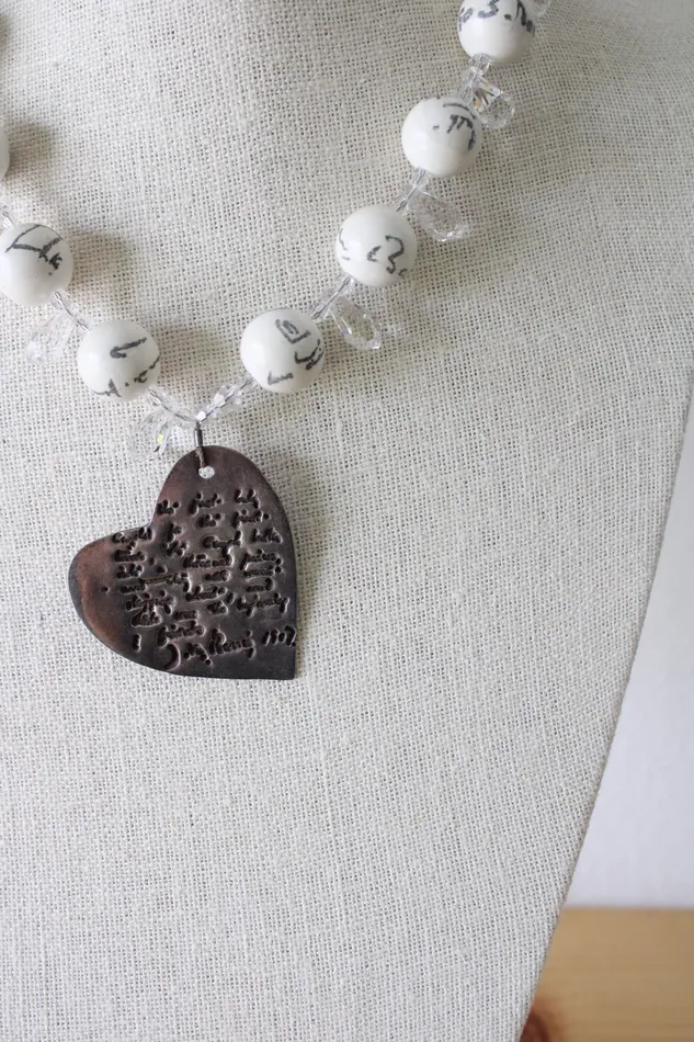 Necklaces Jubilee Thrift White Lettering Beaded Heart Pendant Chunky Necklace
