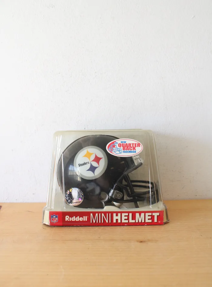 NFL Riddell Pittsburgh Steelers Mini Helmet NFL Earrings
