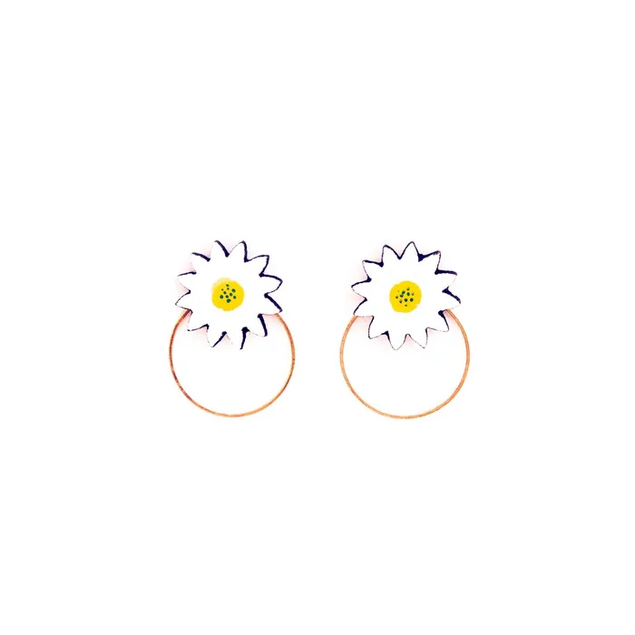 NUEZ MOSCADA Earrings Margarita Daisy Wood Stud Earrings