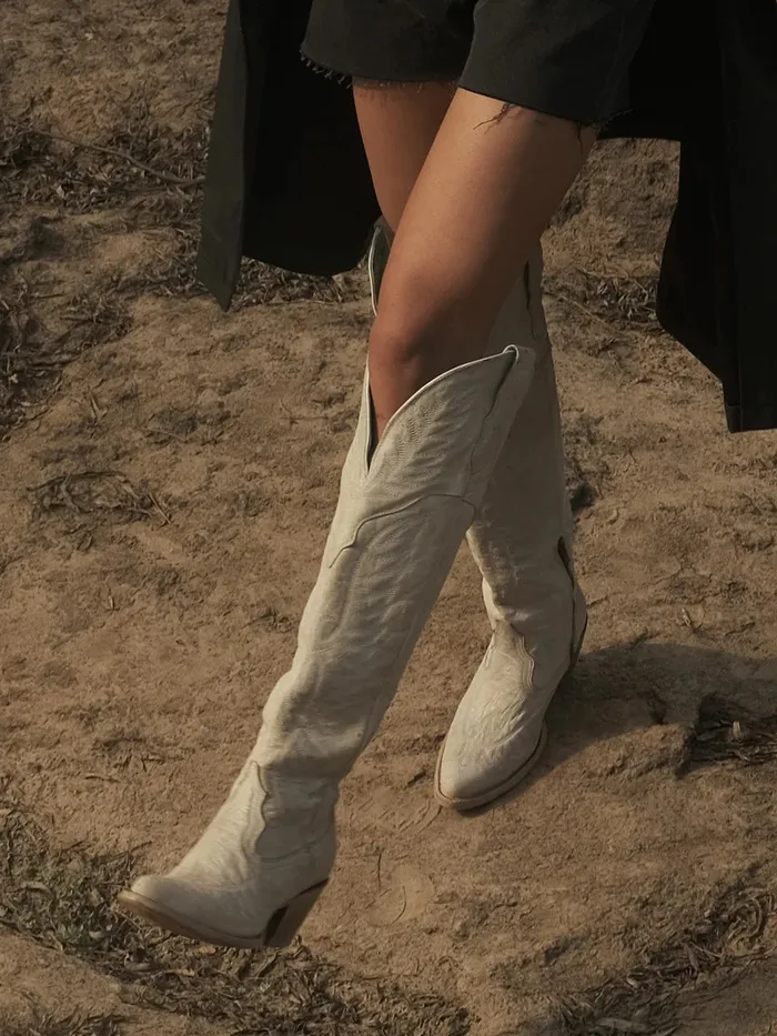 Rings CORRAL CORRAL WOMENS DISTRESSED WHITE EMBROIDERY J TOE WESTERN BOOT A4311