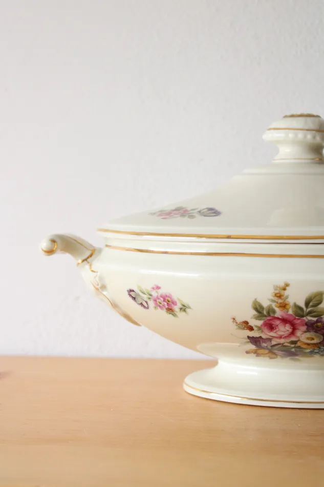 Rings Jubilee Thrift Kutschenreuther Selb Bavaria Floral Gold Edged Serving Dish Lid