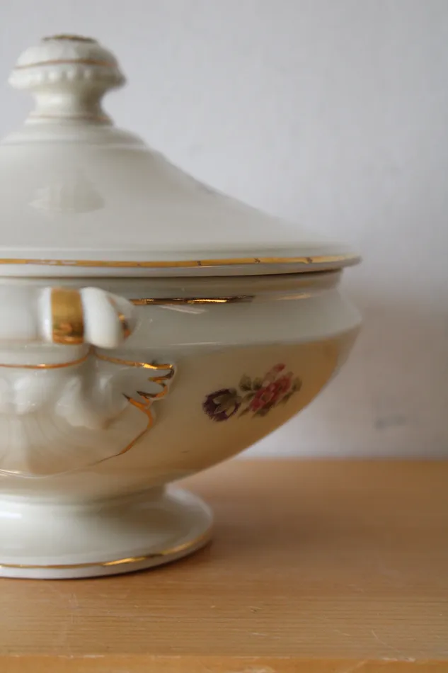 Rings Jubilee Thrift Kutschenreuther Selb Bavaria Floral Gold Edged Serving Dish Lid