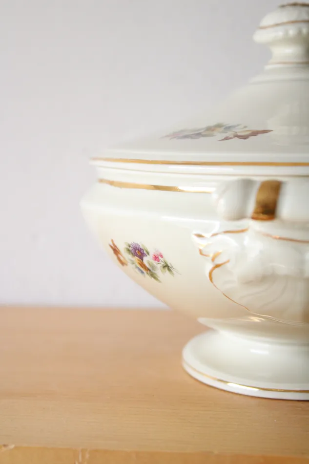 Rings Jubilee Thrift Kutschenreuther Selb Bavaria Floral Gold Edged Serving Dish Lid