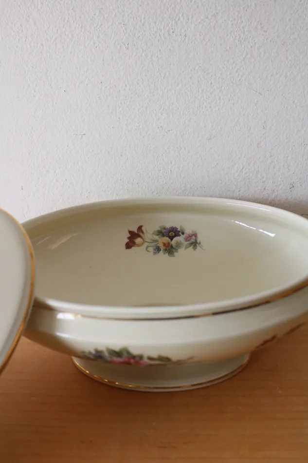 Rings Jubilee Thrift Kutschenreuther Selb Bavaria Floral Gold Edged Serving Dish Lid