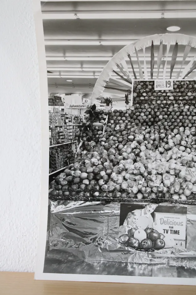 Rings Jubilee Thrift Vintage Lebanon PA Grocery Store Black White Photograph 8X10 Rings Jubilee Thrift Vintage Lebanon PA Grocery Store Black White Photograph 8X10