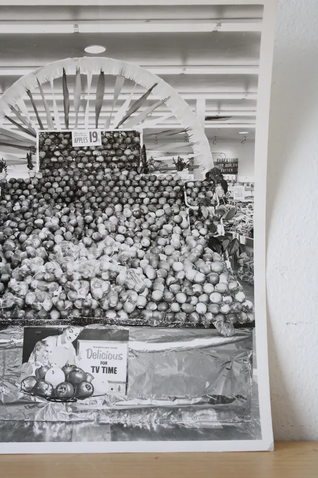 Rings Jubilee Thrift Vintage Lebanon PA Grocery Store Black White Photograph 8X10 Rings Jubilee Thrift Vintage Lebanon PA Grocery Store Black White Photograph 8X10