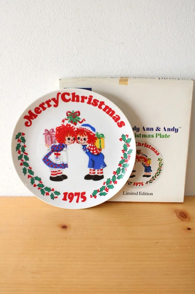 Schmid Earrings Schmid The Raggedy Ann Andy 1975 Christmas Wall Decor Plate