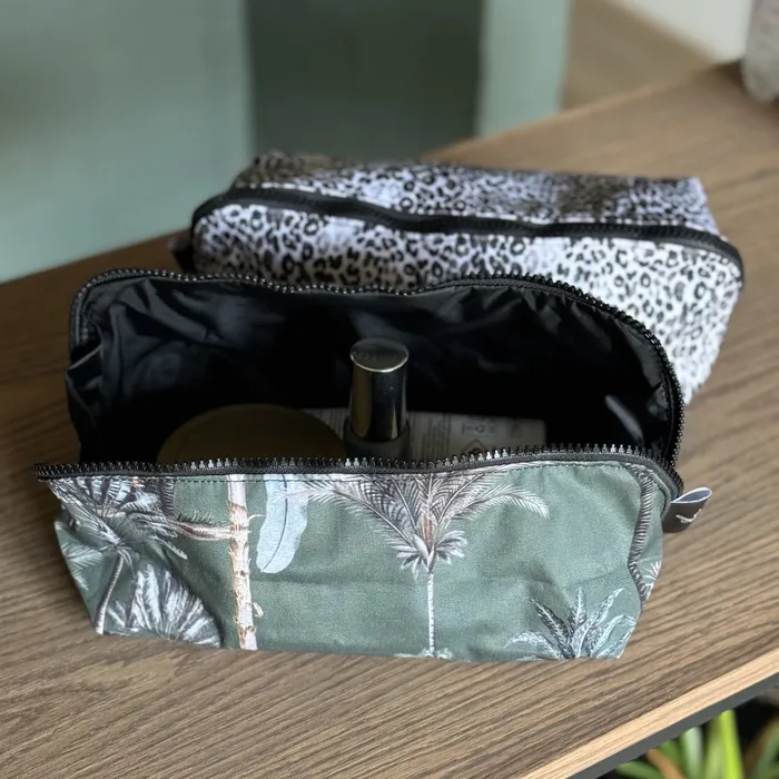 SHORELINE Earrings Diagonal Toiletry Bag