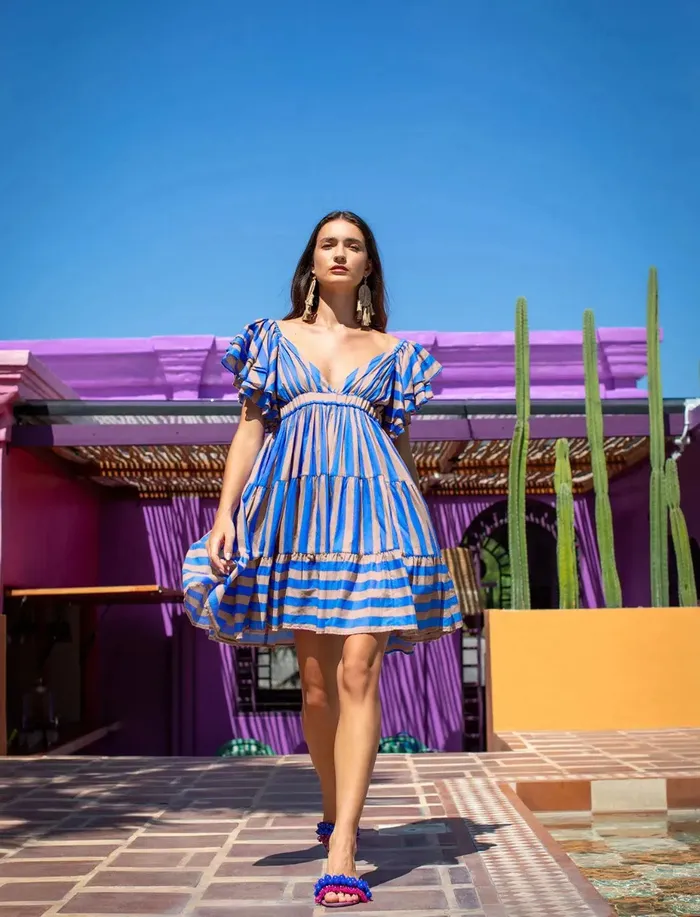 VALE SHORT DRESS STRIPE Erika Pea Earrings VALE SHORT DRESS STRIPE Erika Pea Earrings