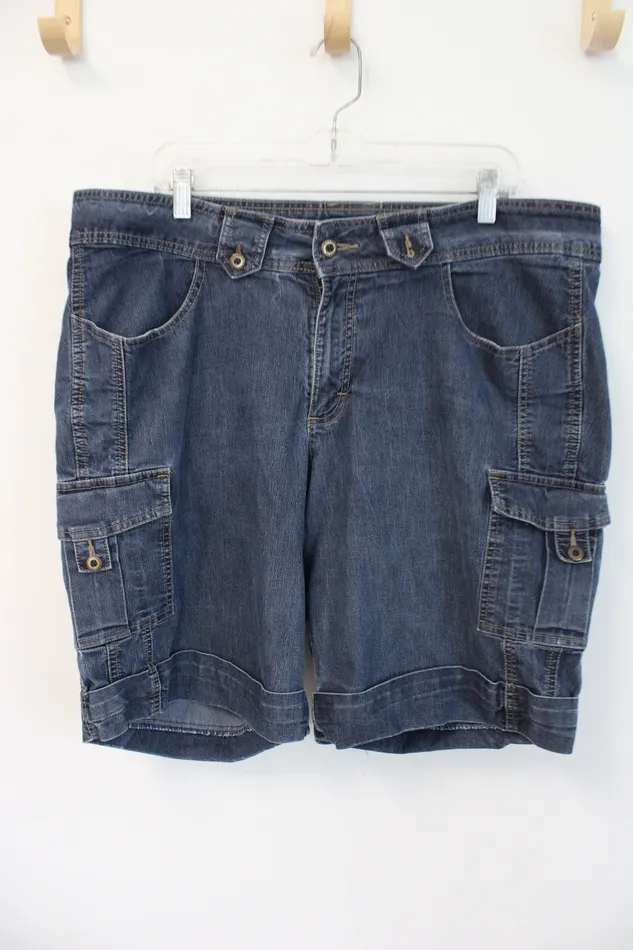 VF Jeanswear Denim Cargo Shorts 18W Jubilee Thrift Earrings