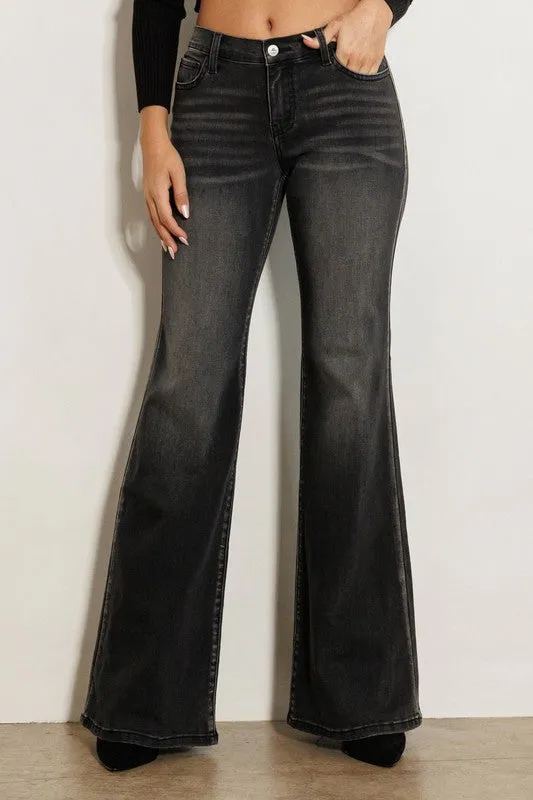 VIBRANT ARIANA FLARE JEANS BLACK STONE VIBRANT Rings