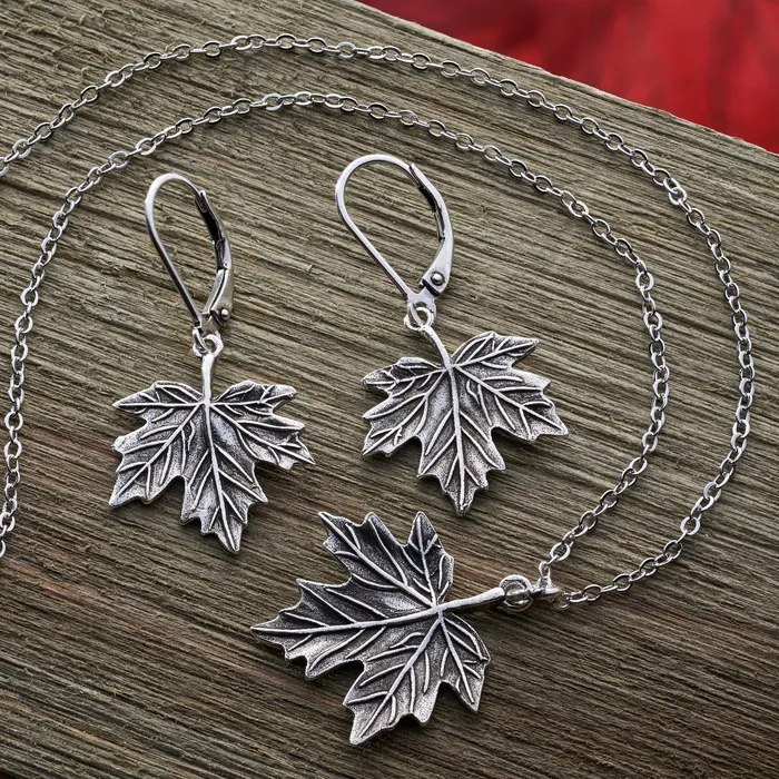 Vintage Maple Leaf Gift Set Chadds Ford Jewelry Earrings