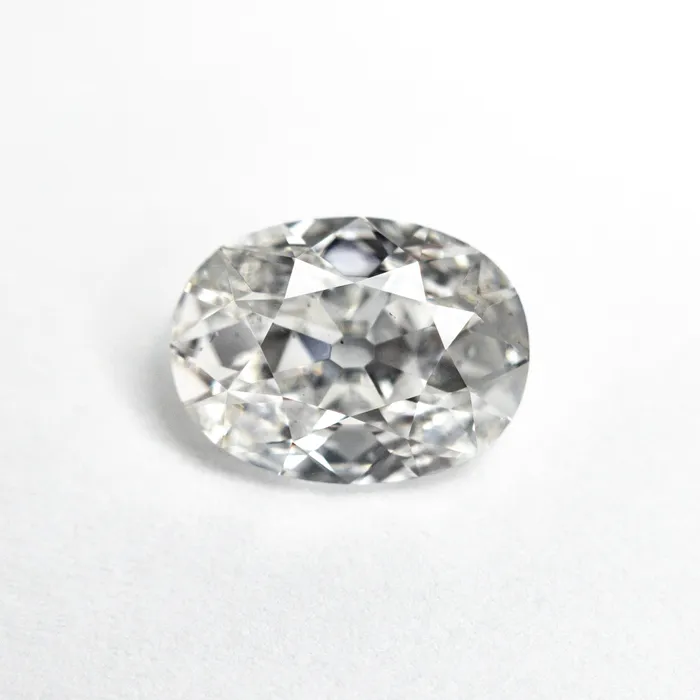 White Modern Antique Brilliant Diamond 201ct Oval Misfit Diamonds Rings White Modern Antique Brilliant Diamond 201ct Oval Misfit Diamonds Rings